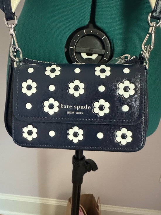 kate spade Handbags - Kate Spade Navy Blue w/ Daisy Crossbody NWOT
